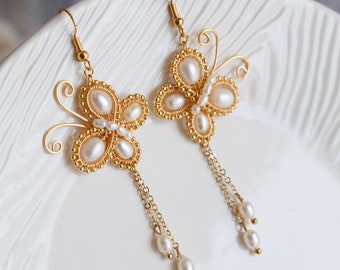 Pearl Gold Wire Dancing Butterfly Dangle Earrings