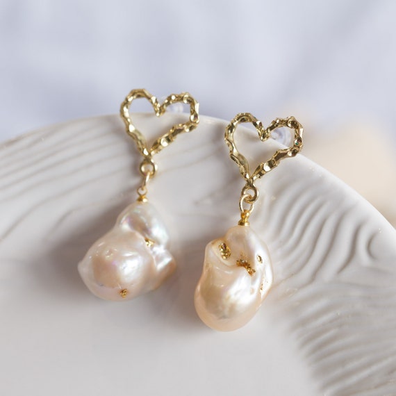 Annabella Metallic Colour Baroque Pearl Earrings