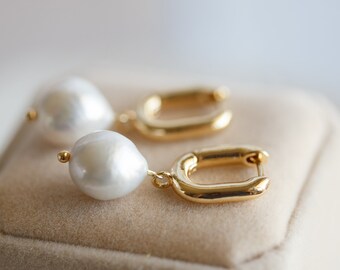 Astrid Square Hoop Pearl Earrings