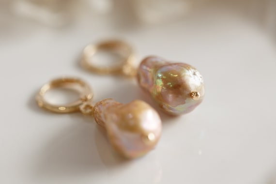 Eloise Baroque Pearl Hoop Earrings
