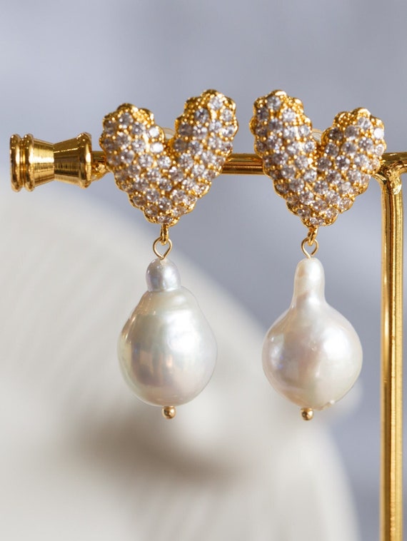 Melody Metallic White Baroque Pearl Heart Stud Earrings