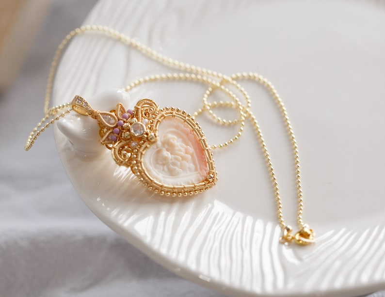 Johanne Pink Conch Shell Cameo Heart Pendant Necklace image 5