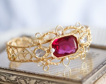 Fuchsia Pink Austria Crystal Gold Wire Bangle