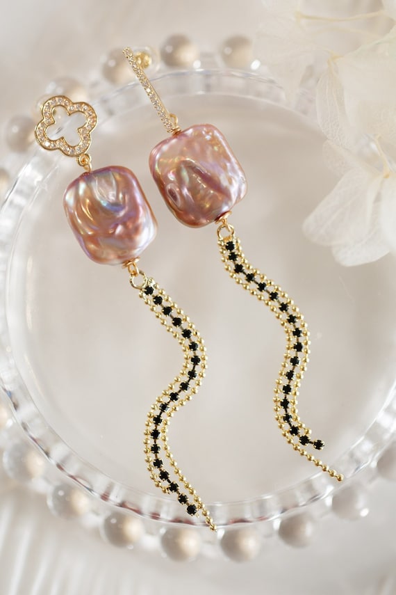 Iggy Asymmetric Baroque Pearl Tassel Earrings