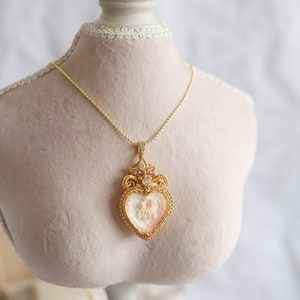 Johanne Pink Conch Shell Cameo Heart Pendant Necklace image 4