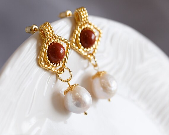 Cearo Baroque Pearl Earrings