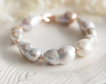 Arianna White Baroque Pearl Bracelet