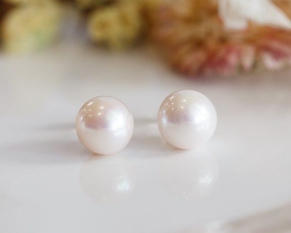 Addisyn White Edison Pearl Stud Earrings