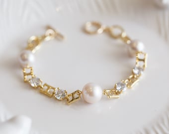 Azariah Edison Pearl Bracelet