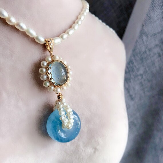 Simone Charm Necklace with an Aquamarine and a Baroque Pearl – Pomeline  Greenwich