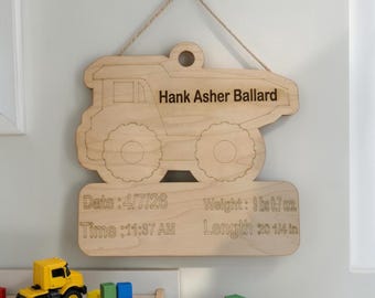 Camión decorado para la puerta del bebé