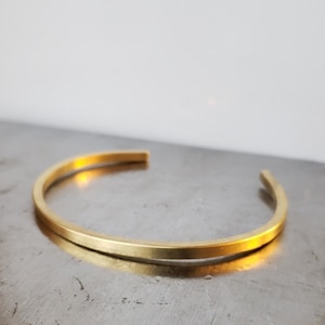 Solid 22k Gold Cuff Bracelet//Sizable 22k Gold Bracelet//22k Gold // gold Hammered Women Men bracelet//artisan bracelet//hand forged 22k