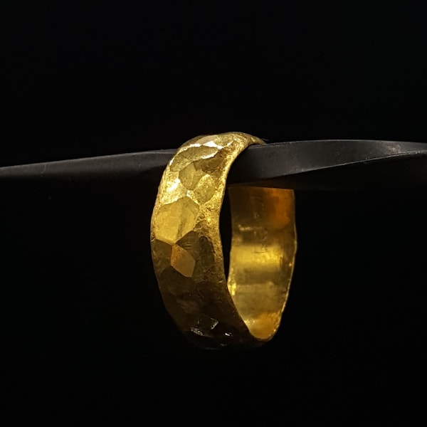 24k Solid Gold Hammered Wedding Band: Artisan Crafted Fine Gold Ring