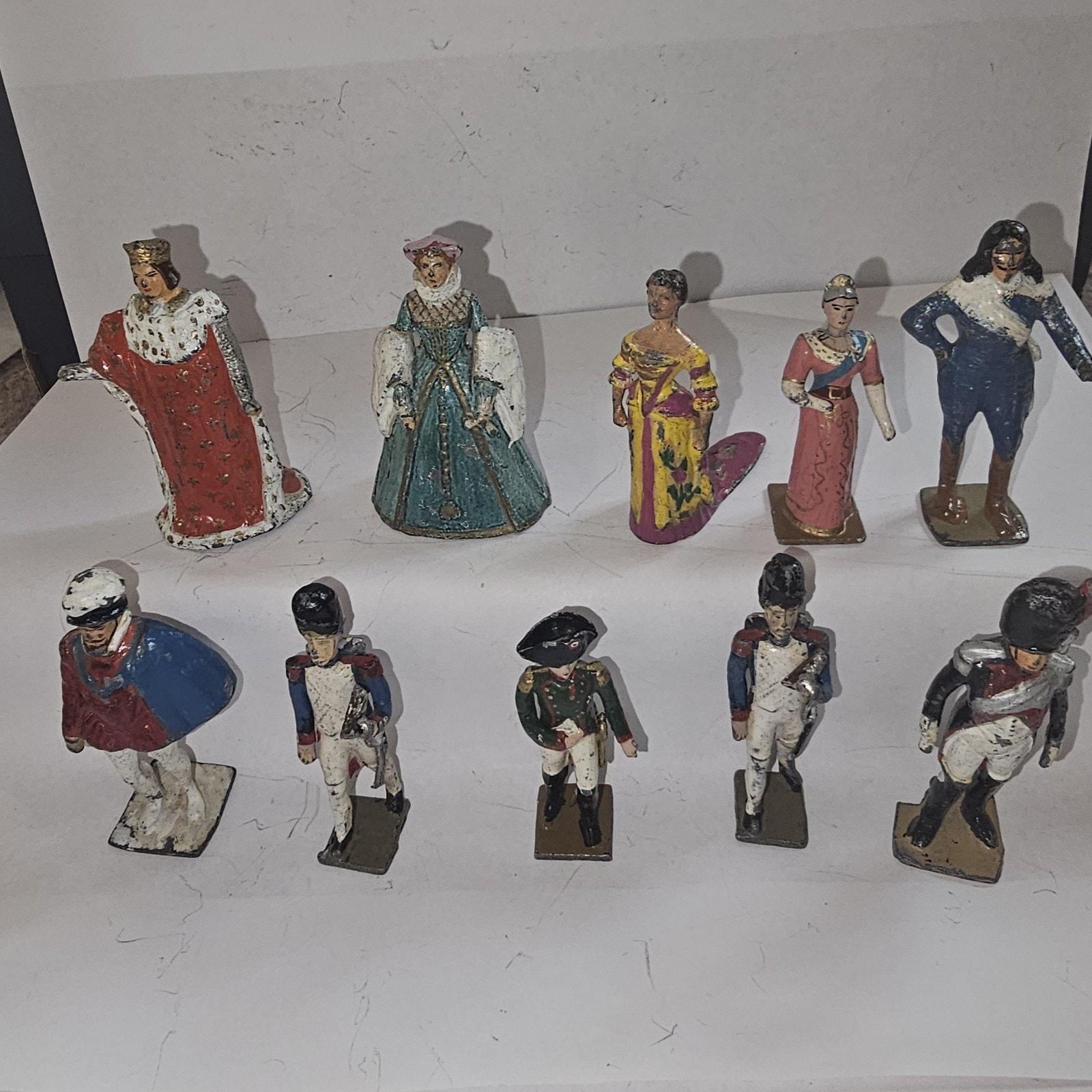 Lot De 2 Figurines VERTUNNI – Personnages Historiques – Plomb – Échelle 1:32 (60mm)