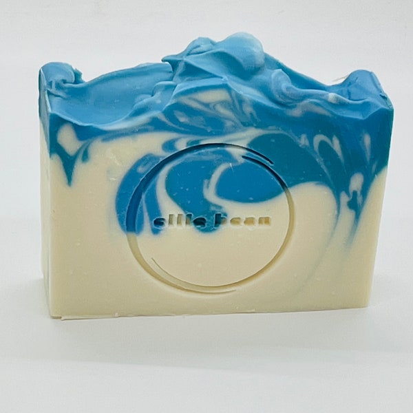 A fresh handmade soap by Ellie Bean that is perfect for men or women.  It has that Aqua Di Gio like scent.