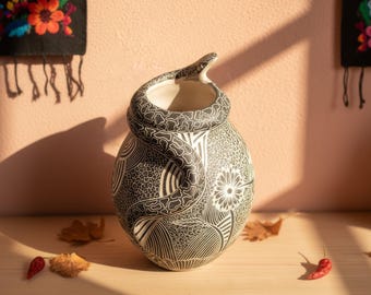 Hand-carved Mata Ortiz Pottery: Snake on the Hunt & Hummingbird
