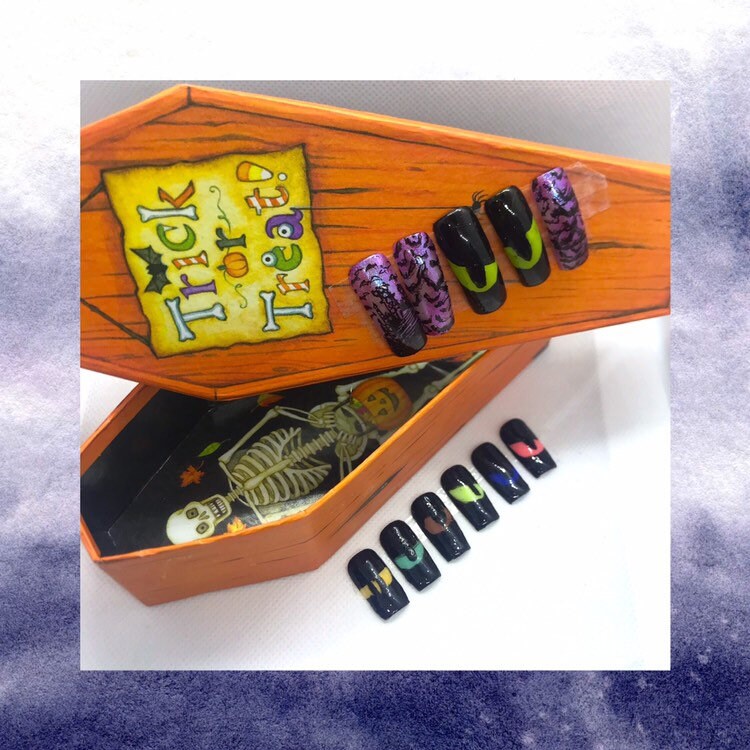 Jeepers Creepers Press On Nail Set l Glow In the Dark Etsy