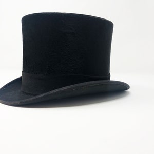 Top Hat in beaver by Tress & Co of London, Made in England 6 7/8