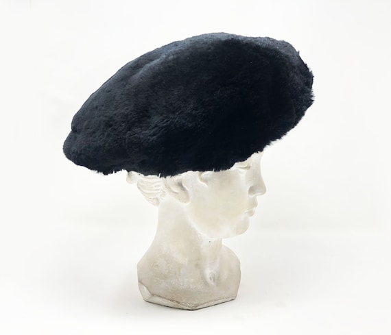 Pierre Cardin black fur beret - vintage 1960s - image 5