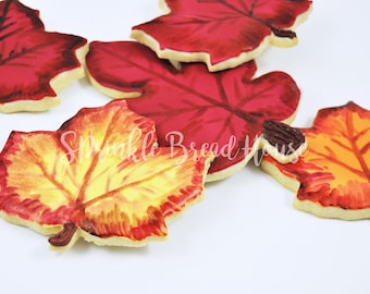 Maple Leaf cookies - Autumn Cookies - Decorated Cookies - Fall cookies - Fall party  - woodland - fall gift - Thanksgiving party favor