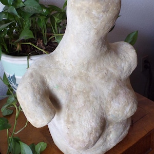 Venus De Hempo Bust Hemp Sculpture