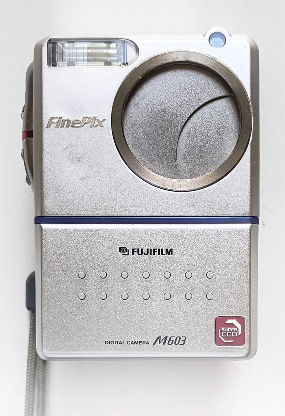 Fujifilm Finepix M603 3.1 Mega Pixel Point and Shoot Digital
