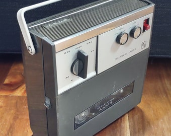 Vintage Sony TC-900 Mini Reel to Reel Tape Recorder