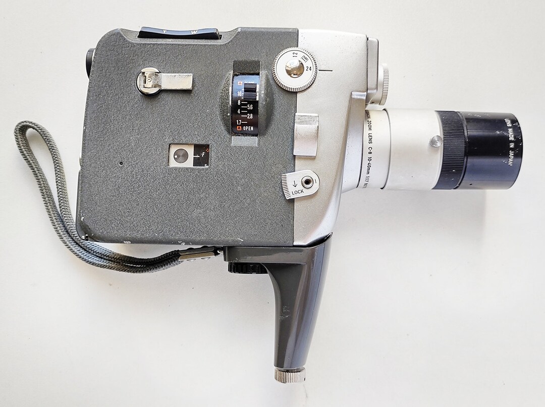 Lot 558 - A Canon Motor Zoom 8 EEE 8mm Motion Picture