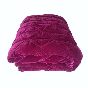 Wine Purple Velvet Quilt: King/Queen Cozy Bedspread with Tassels ,Halloween Gifts blankets