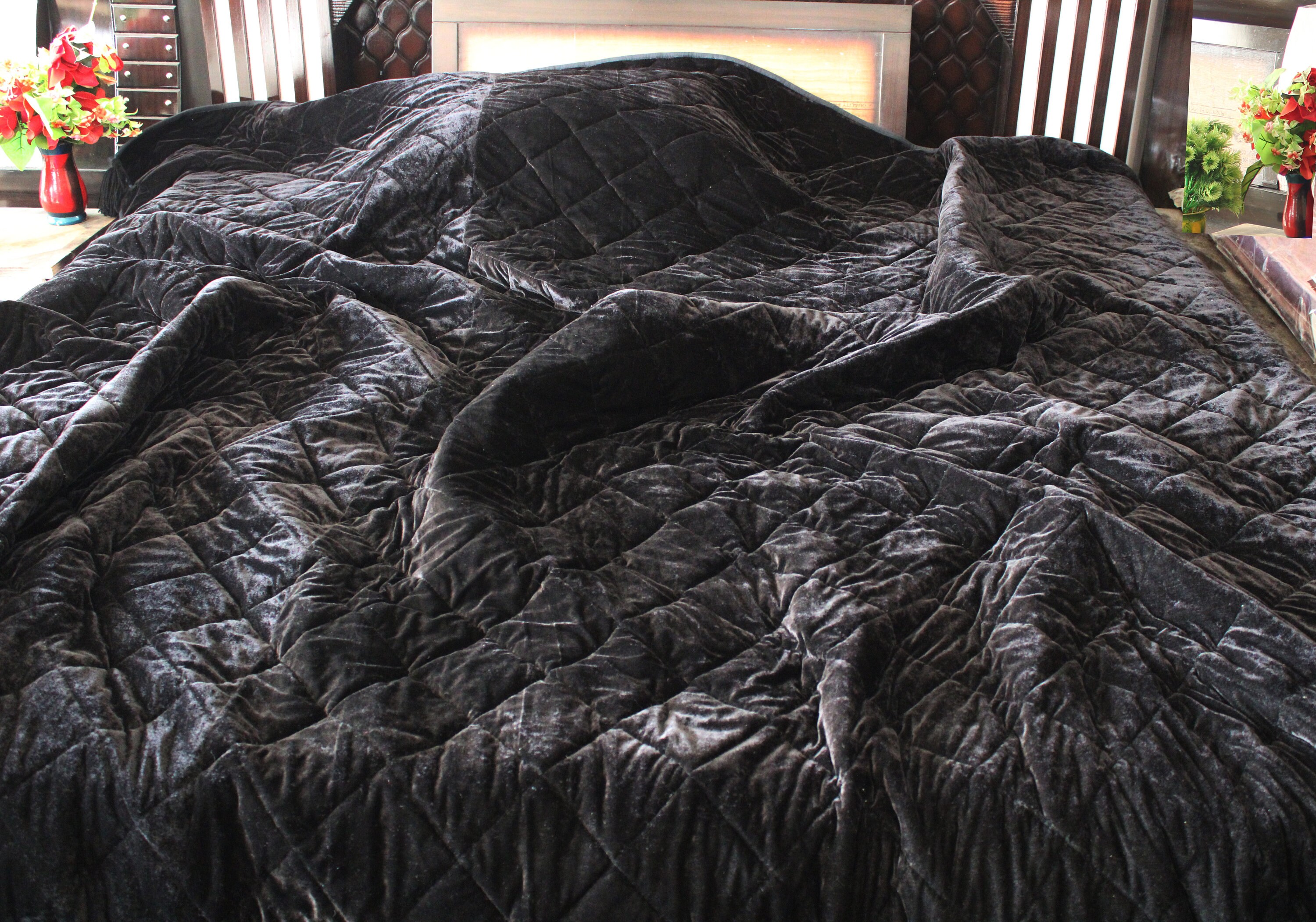 Couette En velours Noir,