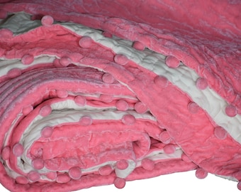 Edredón de terciopelo rosa bebé: mantas de cama con pompones tamaño king/queen, regalo para el Día de la Madre.