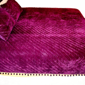 Wine Purple Velvet Quilt: Hand-Stitched Cotton Bedding with Pompoms