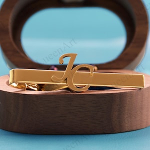 Custom Wedding Tie Clip, Personalized Letter Tie Clip, Groomsmen Proposal Gifts, Wedding Gift for Groom, Father of the Bride Gift