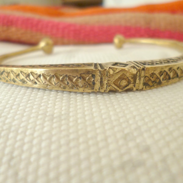 Bracelet touareg, Bracelet vintage, Bracelet Africain.  bracelet manchet, Ethnic, bracelet tribal, African bracelet, Bracelet vintage