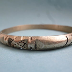 Tuareg-Armband, altes Vintage-Armband, afrikanisches Armband. Berber-Armband, ethnisches, Stammes-Armband, afrikanisches Armband, Boho