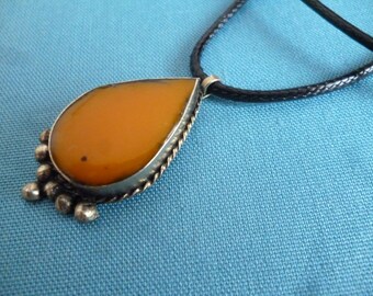 Old Berber necklace, vintage necklace, resin necklace. Berber necklace, NECKLACE, pendant, African necklace, vintage necklace