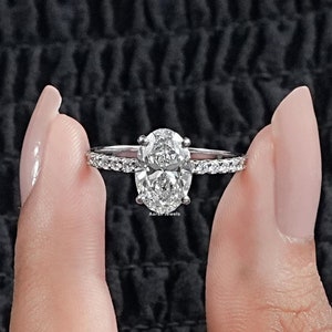 0.50 To 3.00 CT Oval Cut Lab Grown Diamond Ring / EF-VS Conflict Free Diamond Engagement Ring / Anniversary Gifts For Wife / Stackable Ring