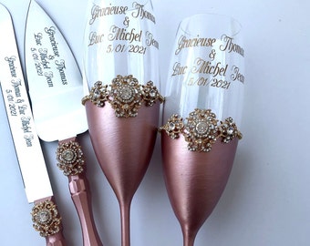 Set of 4: Rose Gold Wedding Glasses Rose Gold Cake Server Knife Rose Gold Flutes Rose gold Bride Groom Glasses Sweet 16 flutes Wedding Gift