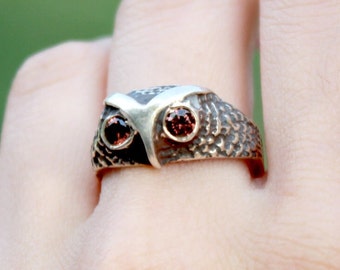 Owl Sterling Silver Garnet Gemstone Ring, Birds Lovers Gift, Crystal Eye Garnet Animal Funny Bird Stone ring