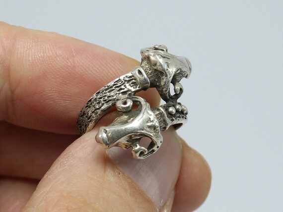 Sterling Silver Aries Thumb Viking Gothic Zodiac Men Hug Ring for