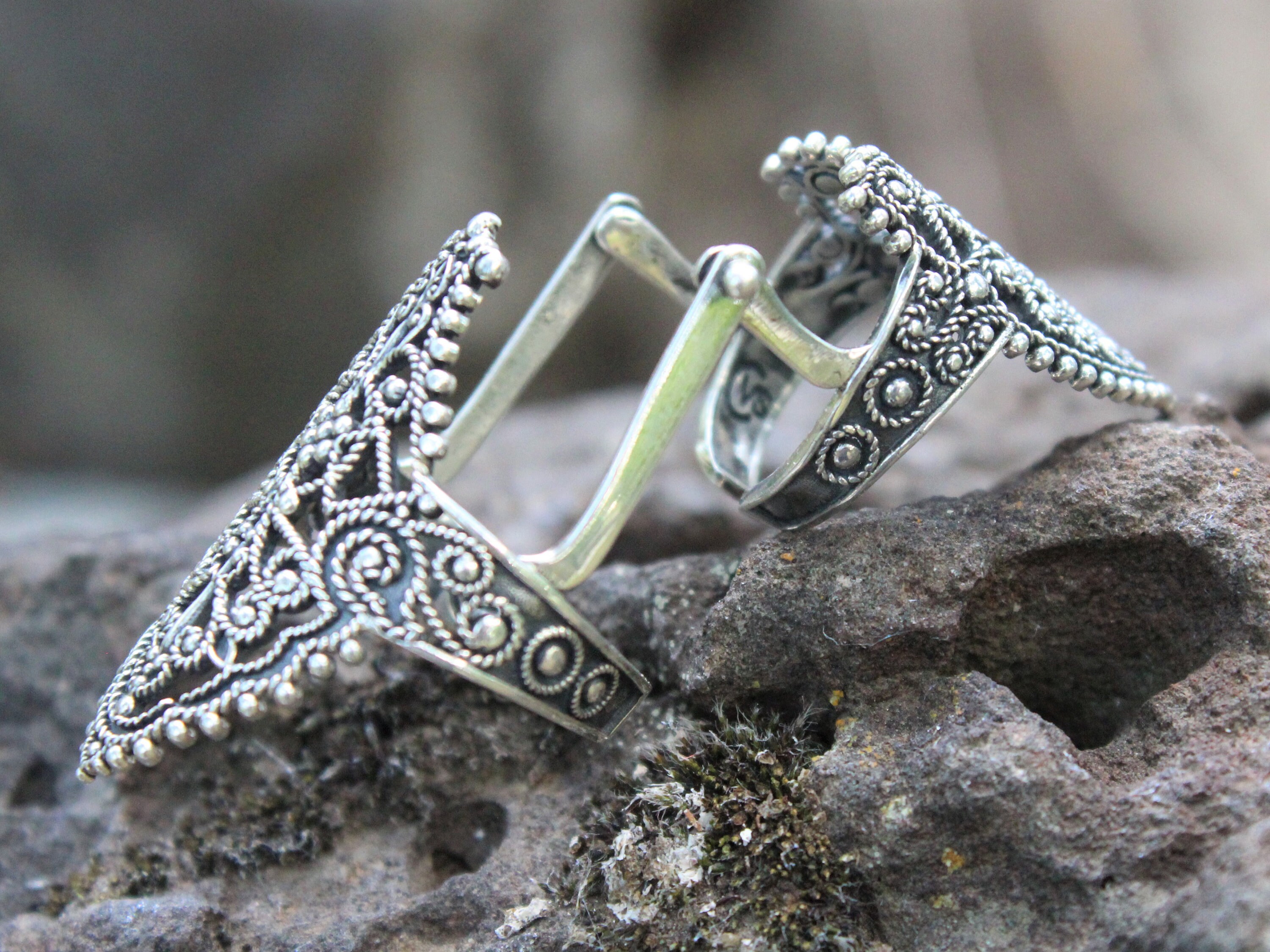 Zig-Zag Stamped Sterling Silver Hat Band, Hinged With 15 Stones –  Beautifully Served By Jill