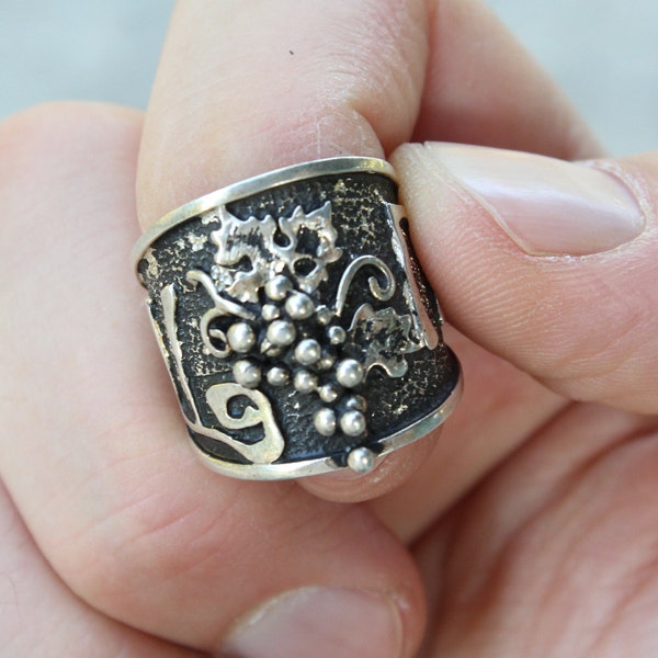 Sterling Silver Men's Wheeler Grapes Ring - Grape Leaves Vintage Style Jewelry, Gift for Him, Gift for Husband, Statement Ring For Men