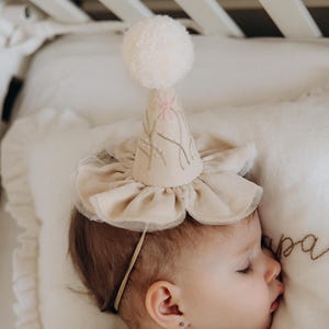 Party hat, Cotton Party Hat, Embroidered Party Hat, Flowers Party Hat, Birthday Hat, First Birthday Hat, Birthday set, Party cape