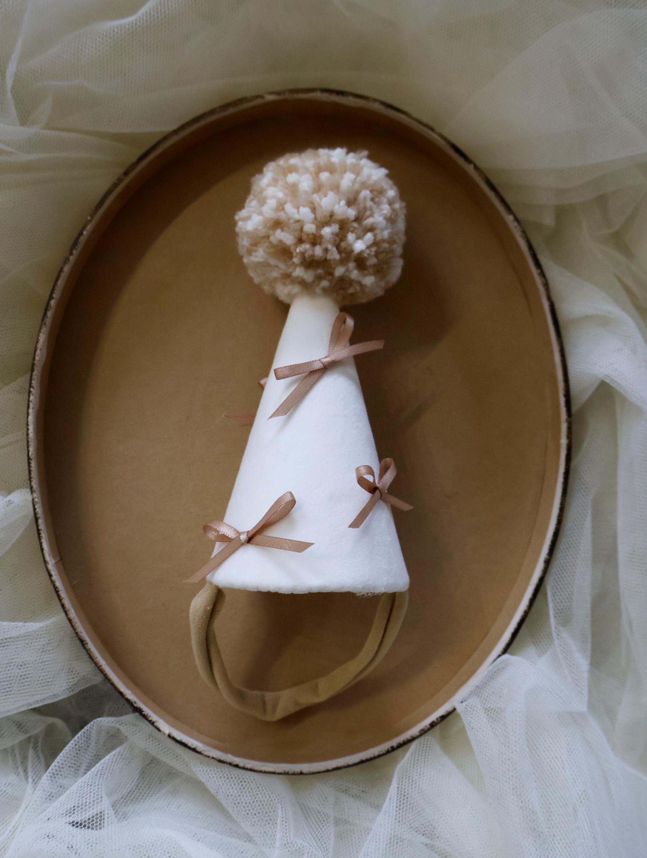 帽子 KruhitkaLove / Party Hat KruhitkaLove / Party Hat with embroidery - I