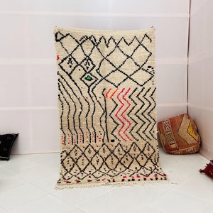 Azilal Moroccan Rug, Handmade azilal Rug, Authentic Moroccan Rug, Abstract Berber Rug, multicolor Wool Rug, Sheep Wool Rug, Bohemian Rug.