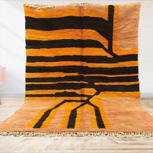 Abstract Moroccan Mrirt Rug in Orange & Black | Handcrafted Berber Wool Rug | Contemporary Moroccan Mrirt Rug in Abstract Orange and Black