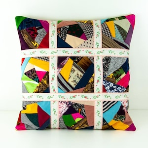 Housse de coussin patchwork en coton, coussin décoratif artisanal style bohème éclectique, coussin patchwork multicolore