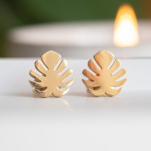 Boucles d&#39;oreilles clous feuille de palmier, boucles d&#39;oreilles, mini boucles d&#39;oreilles clous or, cadeau petite amie, boucles d&#39;oreilles clous acier inoxydable
