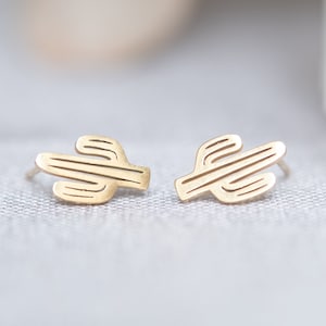Boucles d&#39;oreilles à clous de cactus | Boucles d&#39;oreilles | mini boucles d&#39;oreilles clous or | Cadeau petite amie | Boucles d&#39;oreilles clous en acier inoxydable | Boucles d&#39;oreilles | boucles d&#39;oreilles en or