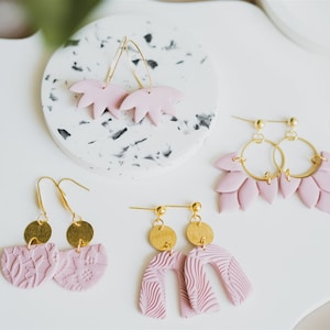 Polymer clay earrings, dangle earrings, earrings, clay earrings, handmade, pink, delicate pink, gift girlfriend, wedding jewelry, maid of honor